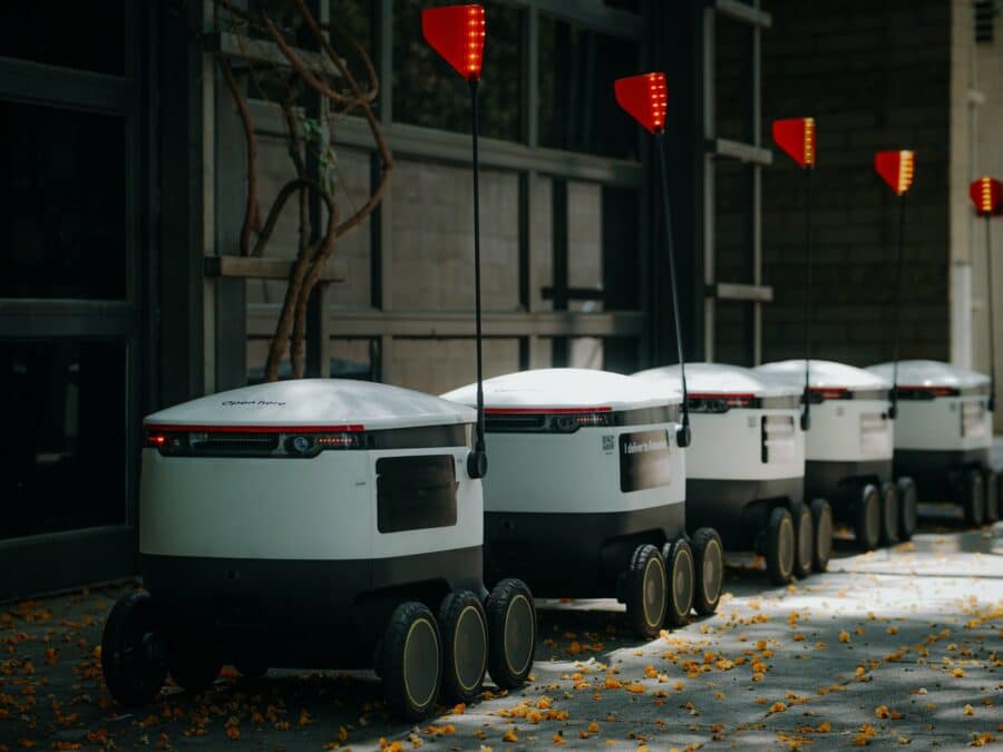 Autonomous delivery robots in line